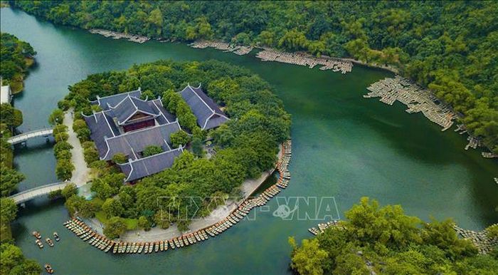 Quần thể di sản thế giới Tràng An-điểm du lịch nổi bật không những ở Việt Nam mà còn ở khu vực Đông Nam Á và thế giới. Ảnh: Minh Đức/TTXVN