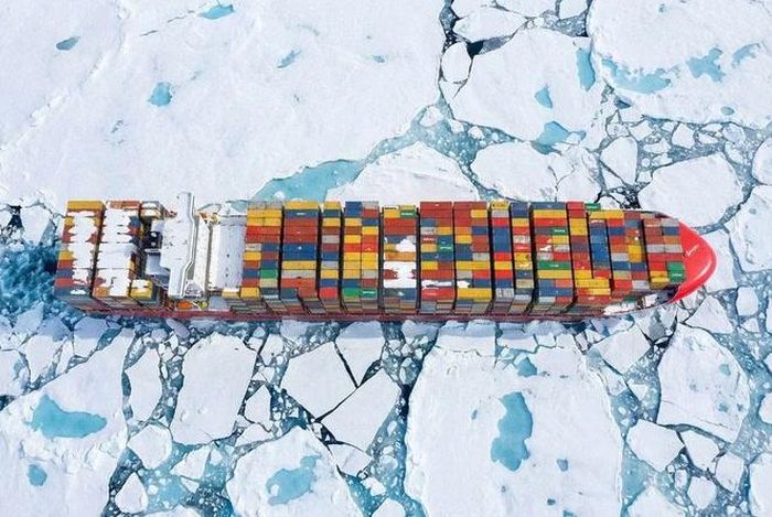 Hình ảnh kết xuất tàu container có khả năng phá băng lớp Arc7. Ảnh: USC
