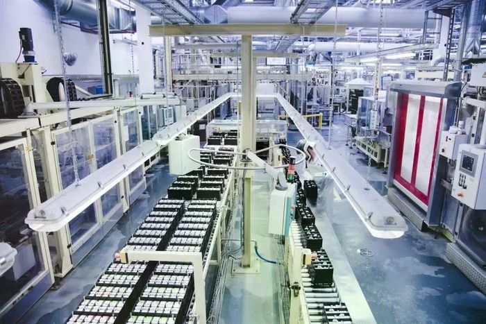 Một nhà máy sản xuất pin xe điện của BYD ở thành phố Đài Châu. Ảnh: Sina.
