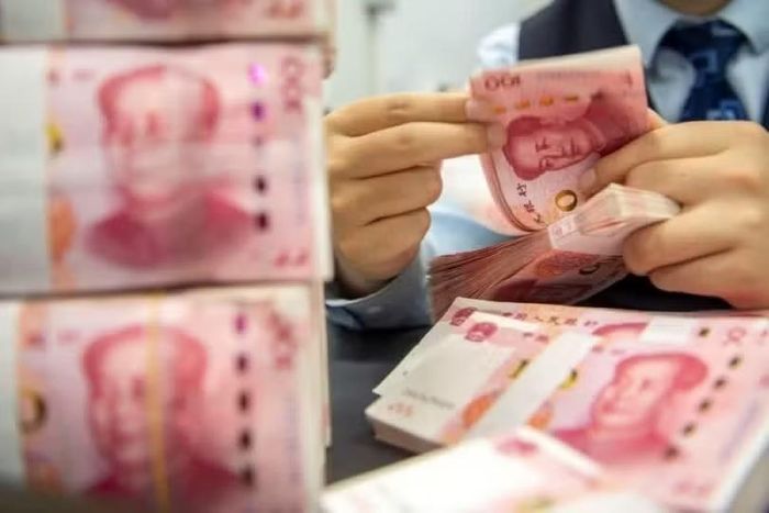 Từ nay, mỗi dự án sẽ được gắn với một ngân hàng chủ trì, chịu trách nhiệm theo dõi dòng tiền và cung cấp hoặc tổ chức tín dụng cho dự án. Mục tiêu là ngăn dòng tiền bị sử dụng sai mục đích và tăng trách nhiệm của ngân hàng đối với chất lượng dự án. Ảnh: Yicai.