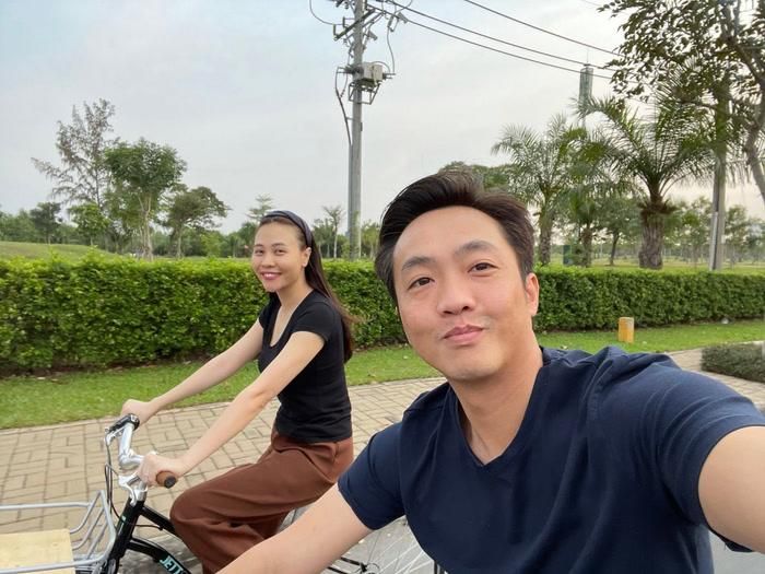 Số khác cũng dành những lời khen ngợi cho bà xã Cường Đô La - Đàm Thu Trang.