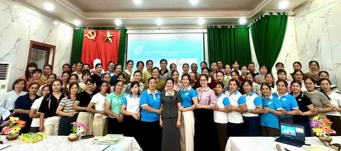 Phụ nữ Cao Bằng thể hiện sự đoàn kết trong công tác phòng chống phụ nữ, trẻ em.