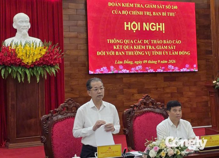 Đồng chí Nguyễn Văn Quảng - Bí thư Trung ương Đảng, Bí thư Đảng ủy, Chánh án TANDTC, Trưởng Đoàn Kiểm tra, giám sát số 240 phát biểu tại buổi làm việc.
