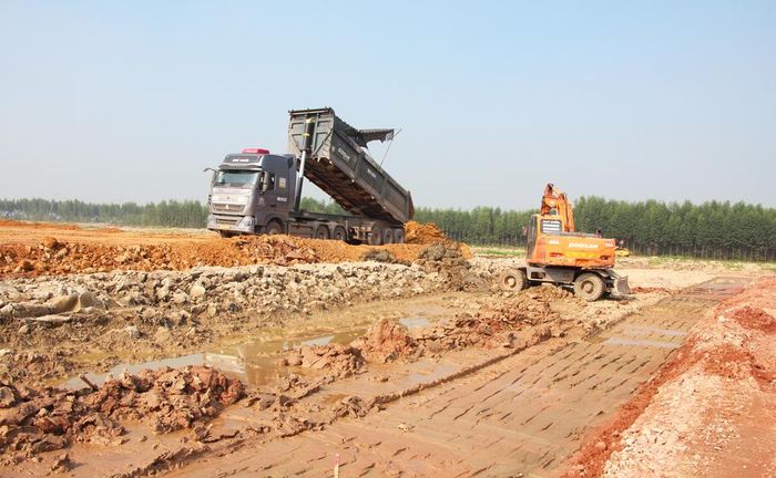  Phương tiện được huy động để tập trung thi công. 