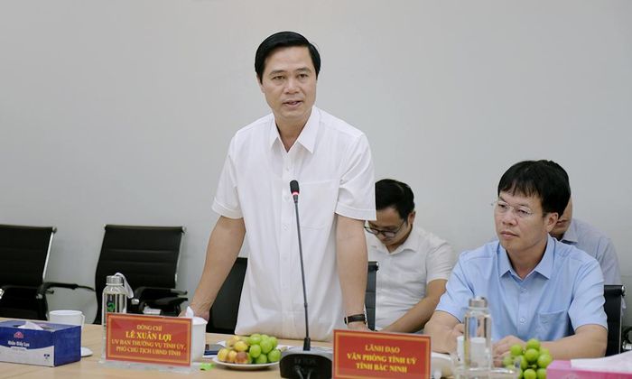 Đồng chí Lê Xuân Lợi phát biểu ý kiến.