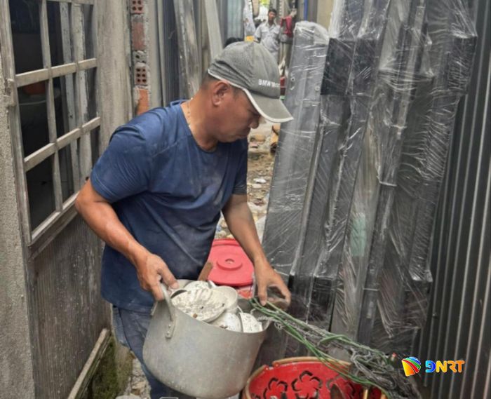 Việc kiểm tra, xử lý kịp thời tình trạng lấn chiếm lối thoát hiểm góp phần bảo đảm an toàn cho người dân, hạn chế nguy cơ cản trở việc thoát nạn khi xảy ra sự cố. Ảnh: ĐVCC