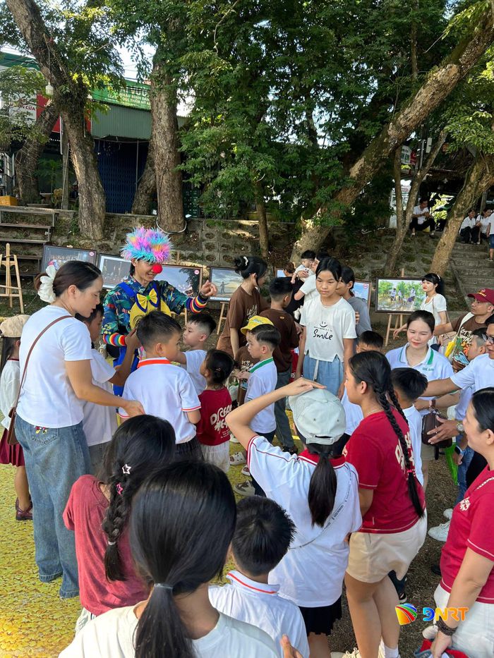 Trẻ em tham gia các hoạt động trong ngày hội xây dựng gia đình hạnh phúc do Sở Văn hóa, Thể thao và Du lịch thành phố tổ chức.