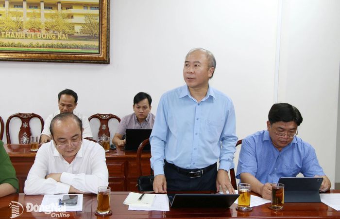 Phó Giám đốc Sở Khoa học và Công nghệ Nguyễn Minh Quang phát biểu tại buổi làm việc. Ảnh: Hải Quân