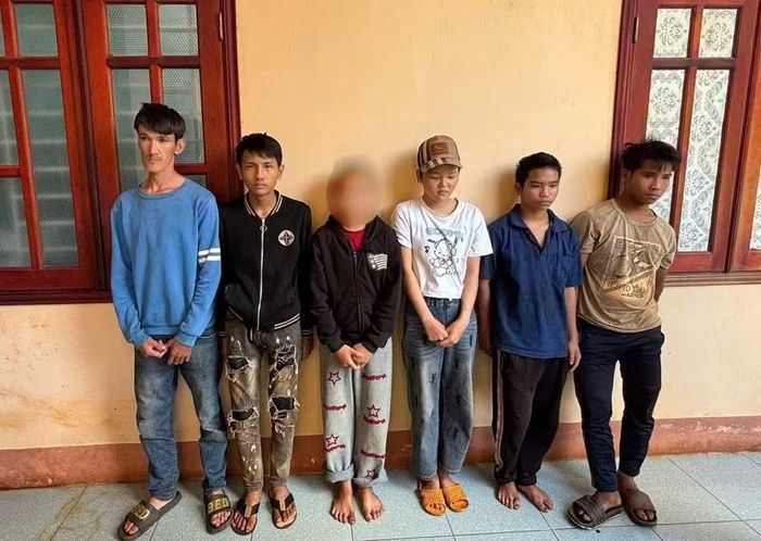 6 đối tượng cướp điện thoại tại Chư Prông đã bị bắt giữ. Ảnh: Quang Dũng