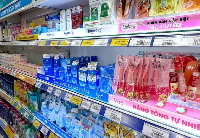 Trong cơ cấu thị trường mỹ phẩm, nhóm chăm sóc cá nhân có doanh thu khoảng 1,2 tỷ USD. Ảnh minh họa: Phương Vi