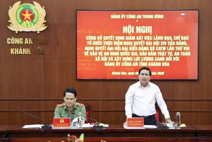 Đồng chí Lâm Đông phát biểu chỉ đạo tại hội nghị.