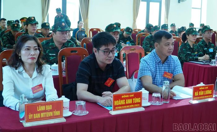 Đại biểu dự bế mạc.