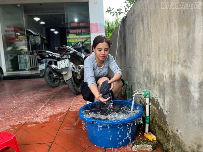 Gần 80% hộ dân xã Mường Hum được sử dụng nước sạch, nước hợp vệ sinh.