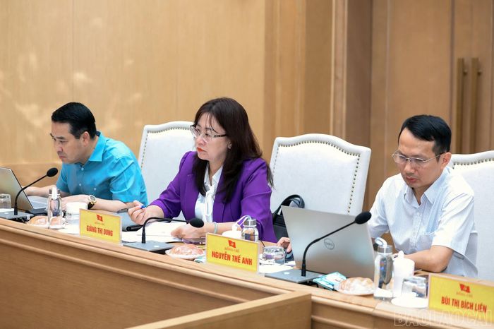 Các đại biểu dự hội nghị.