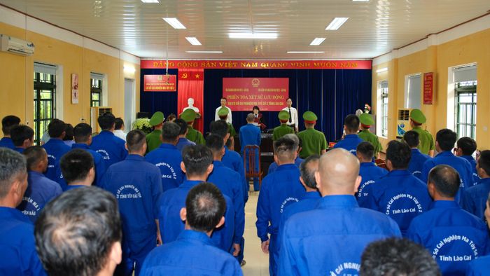 Quang cảnh các phiên tòa xét xử lưu động.