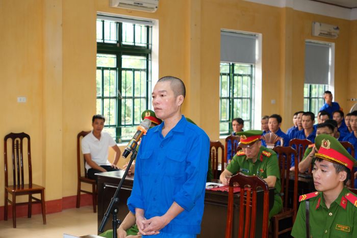 Các bị cáo tại phiên tòa.