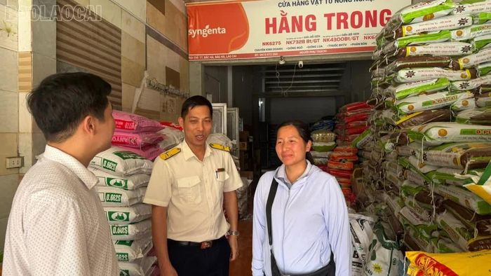 Ngành Thuế Lào Cai tăng cường tuyên truyền, hướng dẫn người nộp thuế thực hiện các quy định.