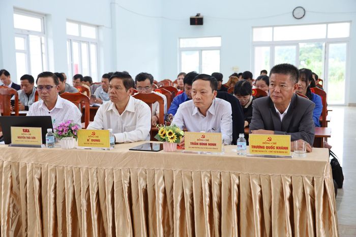 Lãnh đạo Ban Tuyên giáo Tỉnh ủy, địa phương tham dự hội nghị