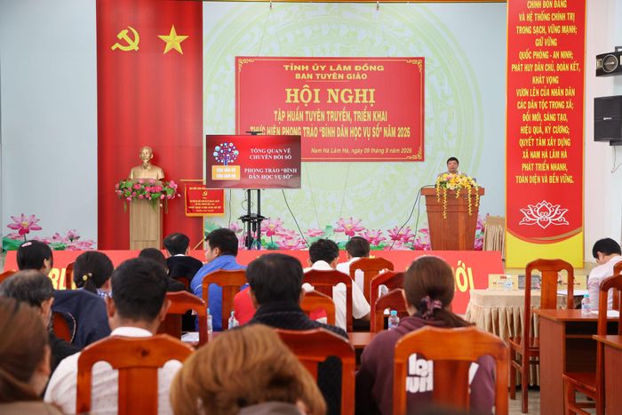 Quang cảnh hội nghị