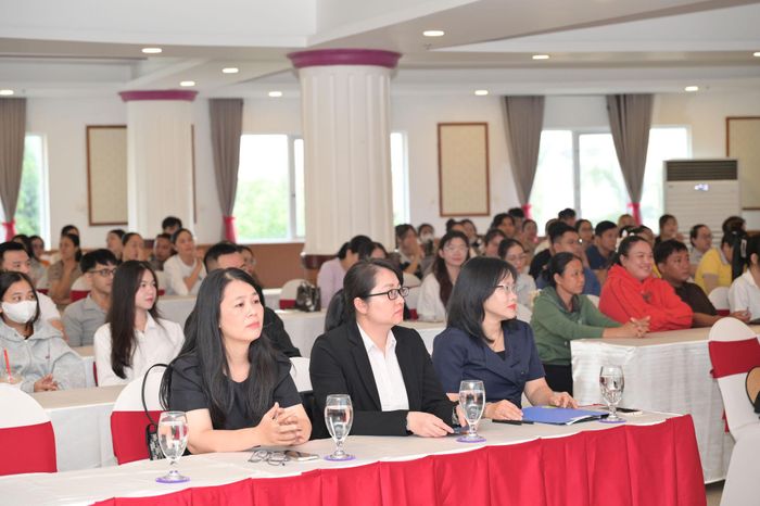 Lớp tập huấn nhằm đào tạo, bồi dưỡng, nâng cao kỹ năng, nghiệp vụ chuyên môn về du lịch và kỹ năng ứng xử cho đội ngũ lao động