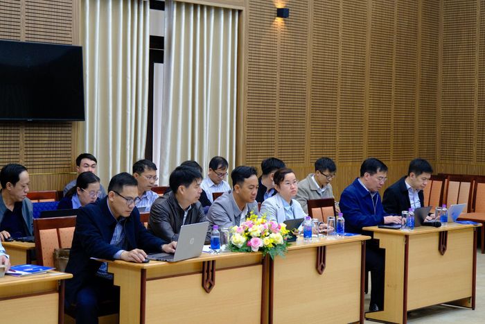 Đại biểu các sở, ngành đơn vị tham dự buổi làm việc