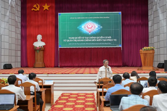 PGS.TS. Nguyễn Vĩnh Minh Thành, Chủ tịch sáng lập Viện Nghiên cứu Phát triển Thương hiệu Việt chia sẻ về vai trò của chính quyền cấp xã trong phát triển hệ thống đổi mới sáng tạo và hệ sinh thái khởi nghiệp sáng tạo