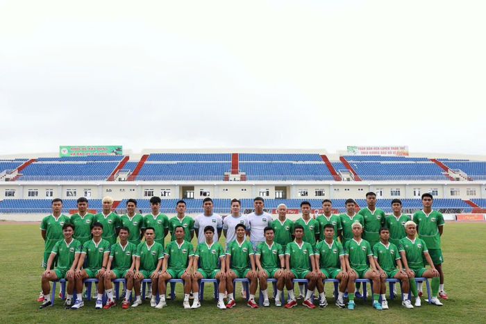 Các cầu thủ Đội Bóng đá Lâm Đồng tham dự Giải hạng Nhất Quốc gia (V.League 2) mùa giải 2026/2027