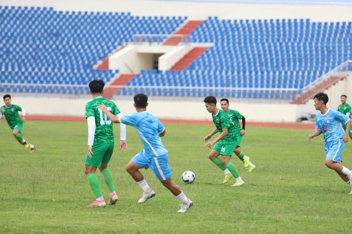 Để chinh phục mùa giải mới, Đội Bóng đá Lâm Đồng đã ký hợp đồng với 16 cầu thủ trong nước nhằm tăng cường lực lượng (ảnh: Hội Cổ động viên Bóng đá Lâm Đồng)