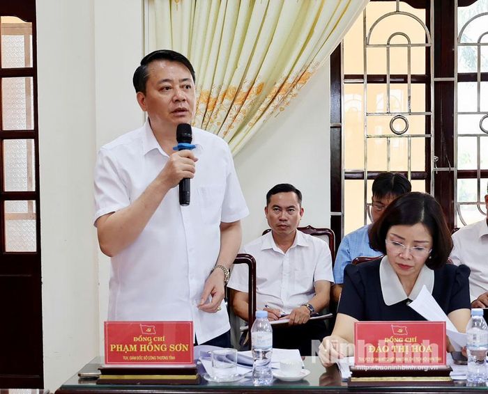 Đồng chí Phạm Hồng Sơn, Tỉnh ủy viên, Giám đốc Sở Công Thương phát biểu tại buổi làm việc.