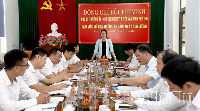 Quang cảnh buổi làm việc.