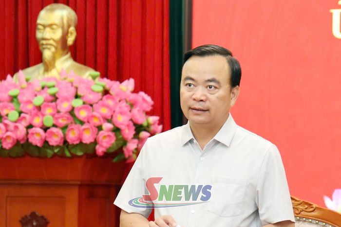 Đồng chí Phó Chủ tịch Thường trực UBND tỉnh kết luận cuộc họp.