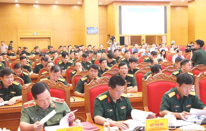 Các đại biểu tham dự Hội nghị bồi dưỡng diễn tập khu vực phòng thủ tỉnh Thái Nguyên năm 2026.