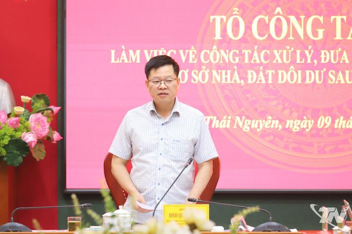 Đồng chí Đinh Quang Tuyên kết luận buổi làm việc.