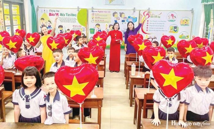  Học sinh Trường Tiểu học Huyền Trân ngày tựu trường.