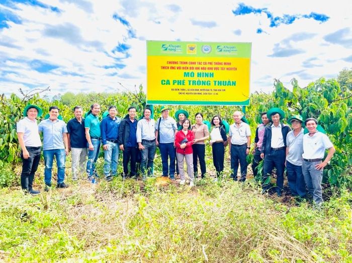 “Canh tác cà phê thông minh” chương trình nằm trong chiến lược dài hạn “Xanh hoá từ nhà máy đến ruộng vườn” của Công ty Cổ phần Phân bón Bình Điền