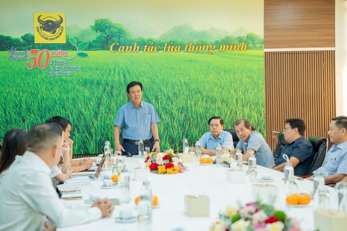 Ông Ngô Văn Đông – Tổng Giám đốc Công ty Cổ phần Phân bón Bình Điền phát biểu tại buổi khởi động dự án