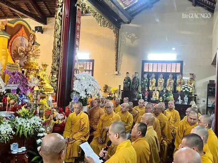 Môn đồ thành kính cung tuyên tiểu sử Tổ sư