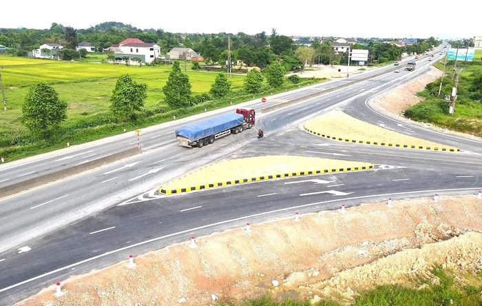 Khi hoàn thành và đưa vào khai thác, tuyến đường sẽ giảm tải cho một số tuyến đường hiện hữu trên địa bàn.