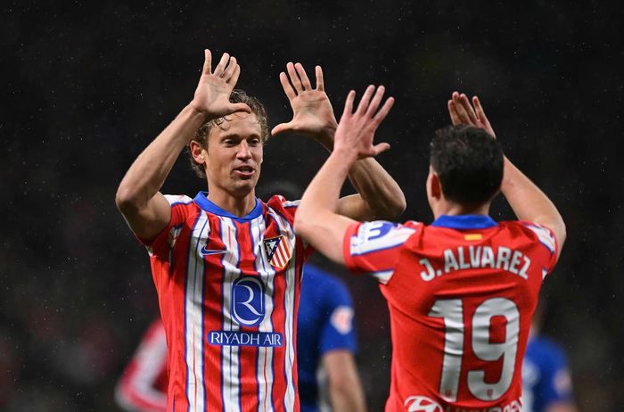 Atletico Madrid tự tin gây bất ngờ trên sân Anfield.