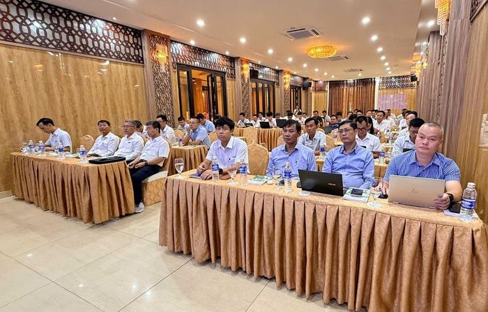 Học viên tham gia khóa huấn luyện công tác an toàn cho cán bộ quản lý, cán bộ an toàn trong EVNNPT