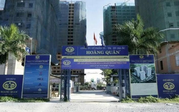 Địa ốc Hoàng Quân bị ngân hàng thu giữ loạt tài sản tại Tp.HCM.
