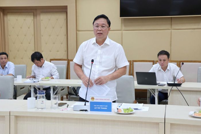 Phó Bí thư Thành ủy, Chủ tịch UBND thành phố Huế Lê Trí Thanh phát biểu tại buổi làm việc. Ảnh: Phương Nam