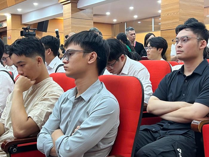 Bác sĩ nội trú trước giờ chọn ngành Match Day