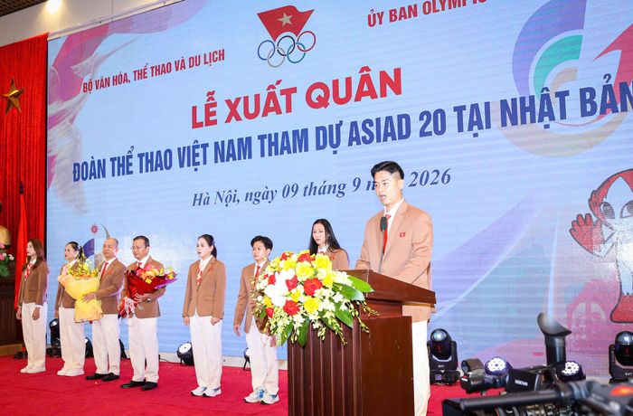 Đại diện cho các vận động viên, xạ thủ Phạm Quang Huy chia sẻ niềm vinh dự khi được khoác trên mình màu áo đội tuyển quốc gia Việt Nam. Ảnh: Cục TDTT