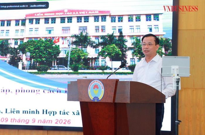 Trưởng Ban Tuyên truyền Phạm Minh Điển Hướng dẫn xây dựng cam kết hành động và kế hoạch thực hiện Nghị quyết Đại hội VII gắn với học tập, thực hành tư tưởng, đạo đức, phương pháp, phong cách Hồ Chí Minh.