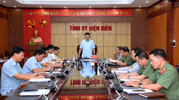 Phó Bí thư Thường trực Tỉnh ủy, Chủ tịch HĐND tỉnh Điện Biên Lê Thành Đô phát biểu tại Hội nghị. Ảnh ĐBP
