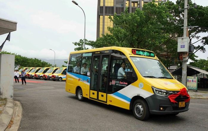 100% xe buýt hoạt động tại khu vực đô thị sẽ sử dụng điện, năng lượng xanh vào năm 2027