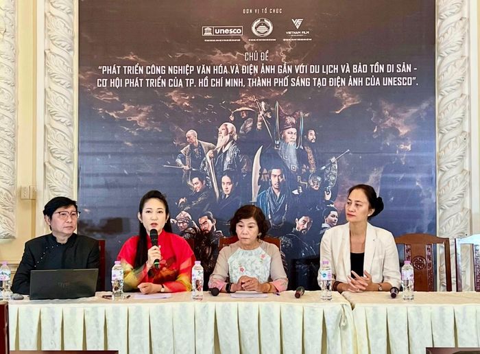 Bà Nguyễn Thị Thanh Thúy, Phó Giám đốc Sở Văn hóa và Thể thao TP Hồ Chí Minh phát biểu.