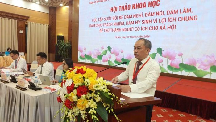 Phó Bí thư Đảng uỷ Ban Tuyên giáo Trung ương Nguyễn Văn Hay kết luận hội thảo.