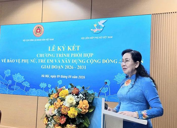 Chủ tịch Hội LHPN Việt Nam Lê Thị Thủy phát biểu tại lễ ký kết.
